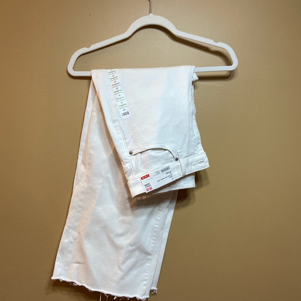 UNIQLO HIGH RISE CROPPED JEANS ‼️